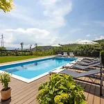 Nada Apartament Sinj